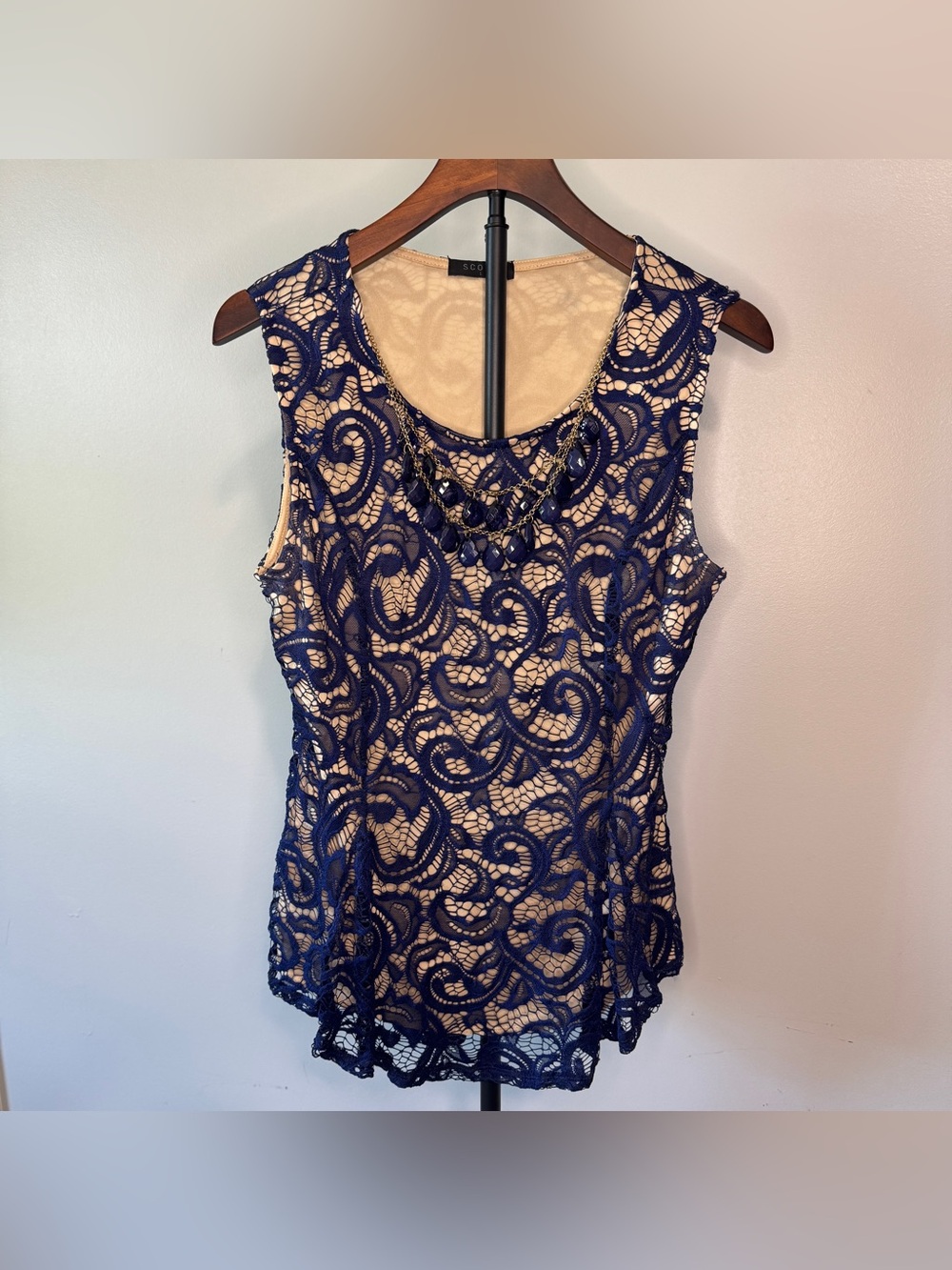 Navy Lace Sleeveless Blouse w/ Removable Necklace - Size L